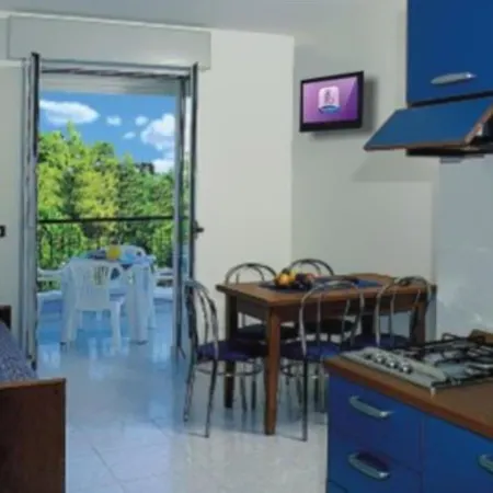 Bright With Terrace Διαμέρισμα Μπιμπιόνε