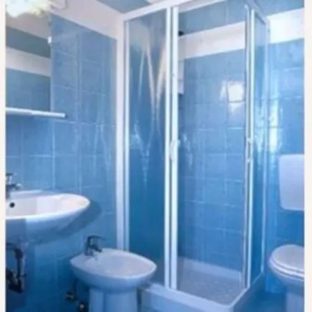 Bright With Terrace Διαμέρισμα Μπιμπιόνε